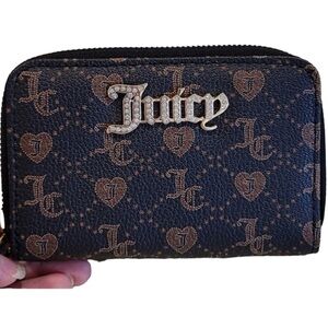JUICY COUTURE ZIP AROUND WALLET NWT $39